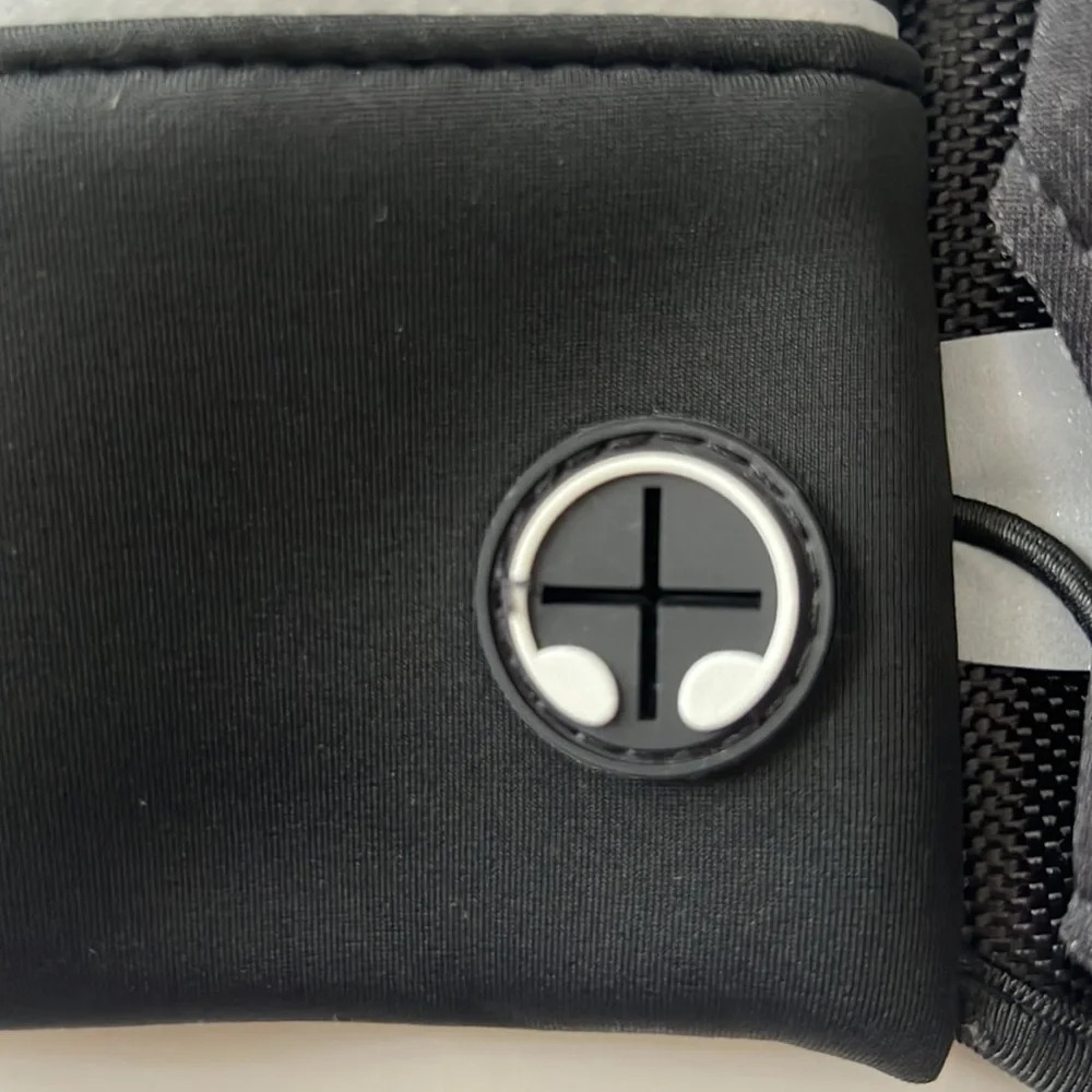 PYFK Running Belt. Water containers not included. - Picture 6 of 8